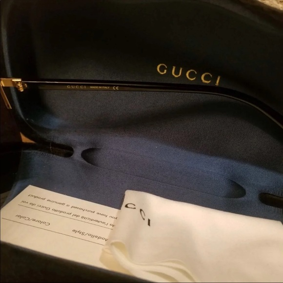 Gucci Sunglasses - Picture 9 of 15